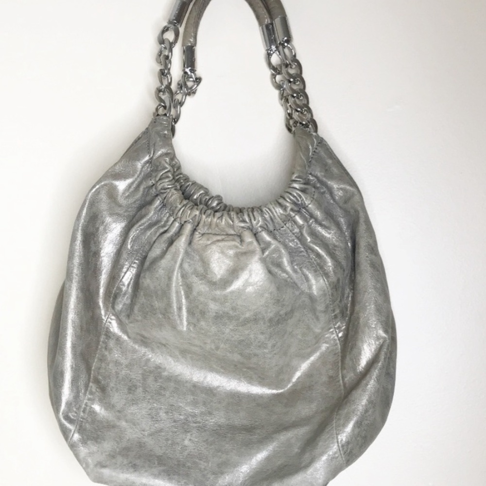 Authentic Michael Kors Beautiful Soft Distressed Soft Leather Shoulder Handbag